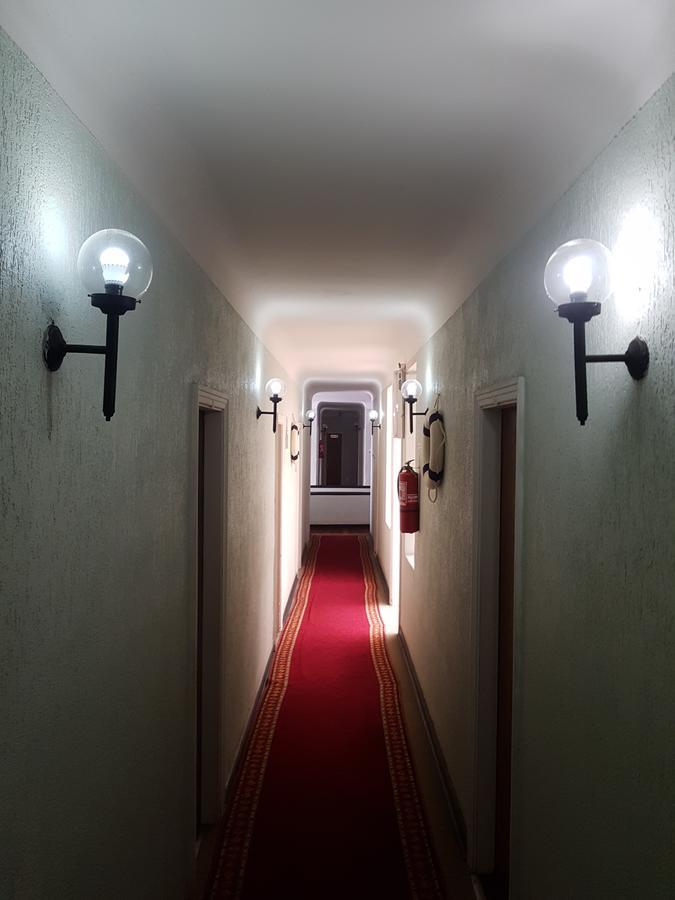 Alhambra Hotel San Antonio  Bagian luar foto